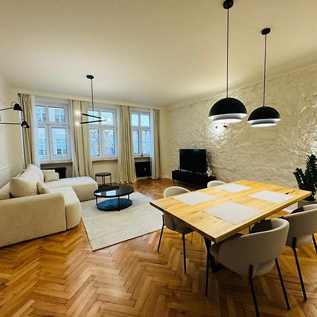 Apartement Starowka Jelenia Góra Buitenkant foto