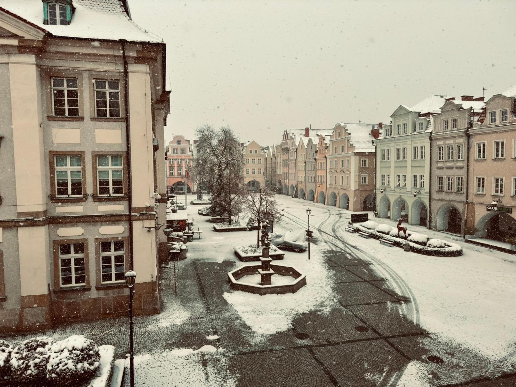 Apartement Starowka Jelenia Góra Buitenkant foto